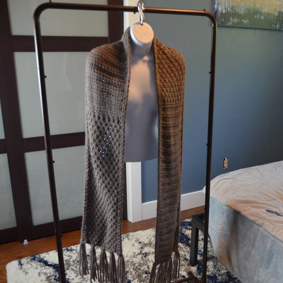 Scarf - Picture 3 of 8